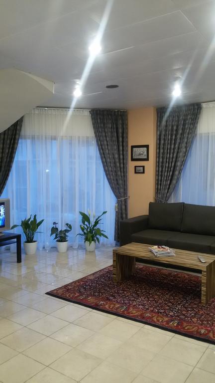 לוטראקי Arion Hotel מראה חיצוני תמונה