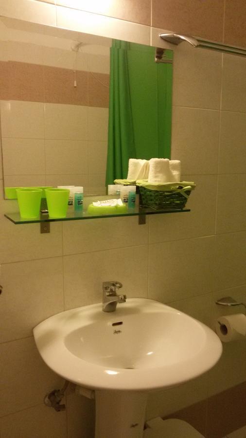 לוטראקי Arion Hotel מראה חיצוני תמונה